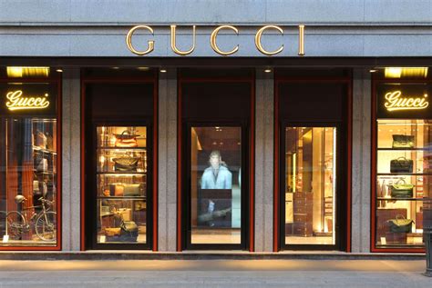 numero negozi gucci nel mondo